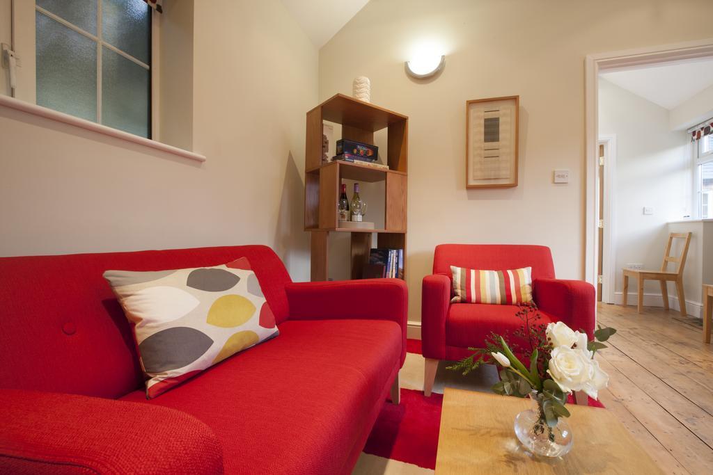 Centre Village 2 Bedroom Cottage - The Byre Pewsey Exterior foto